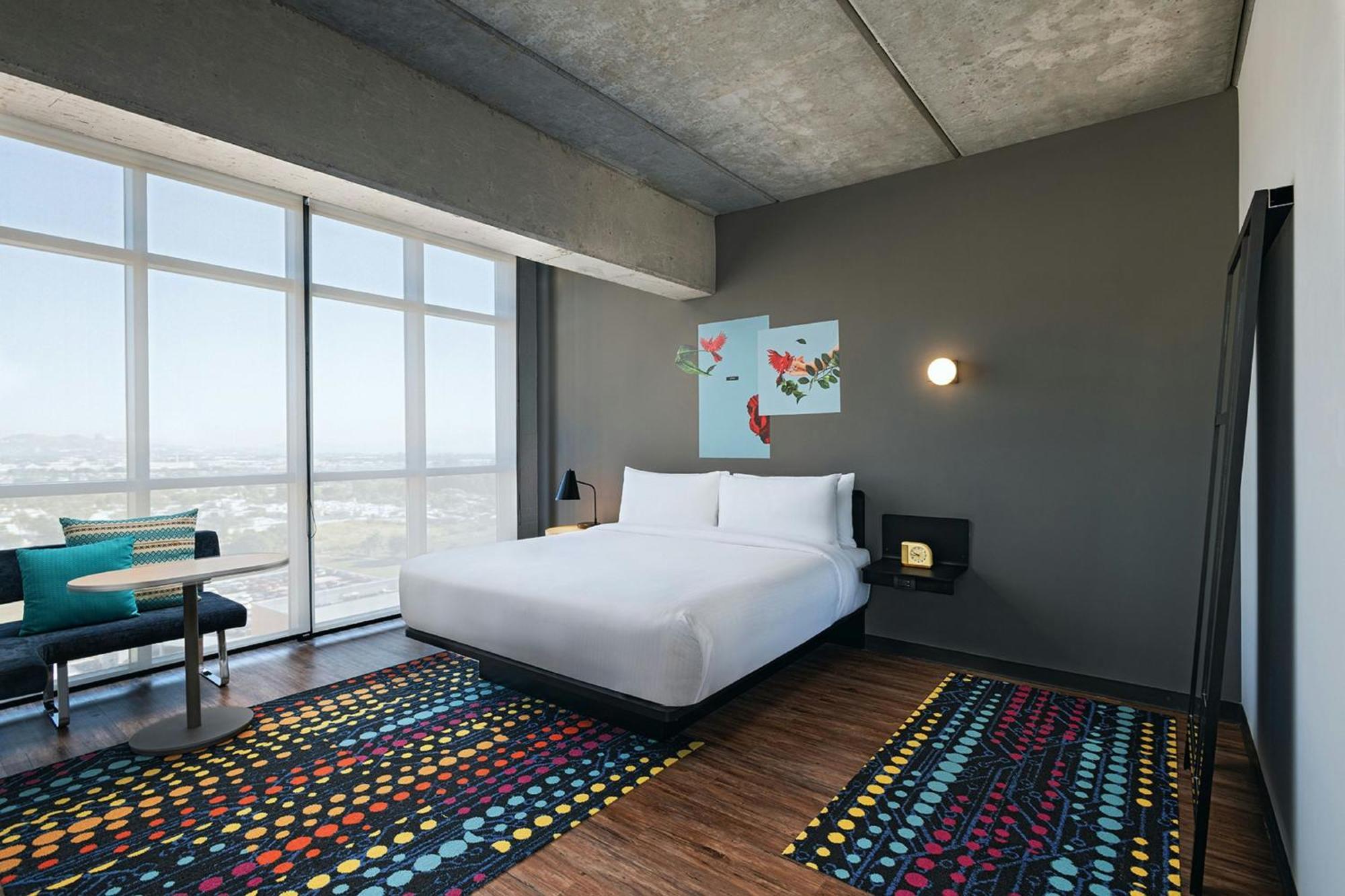 Aloft Guadalajara Sur Hotell Santa Anita  Exteriör bild