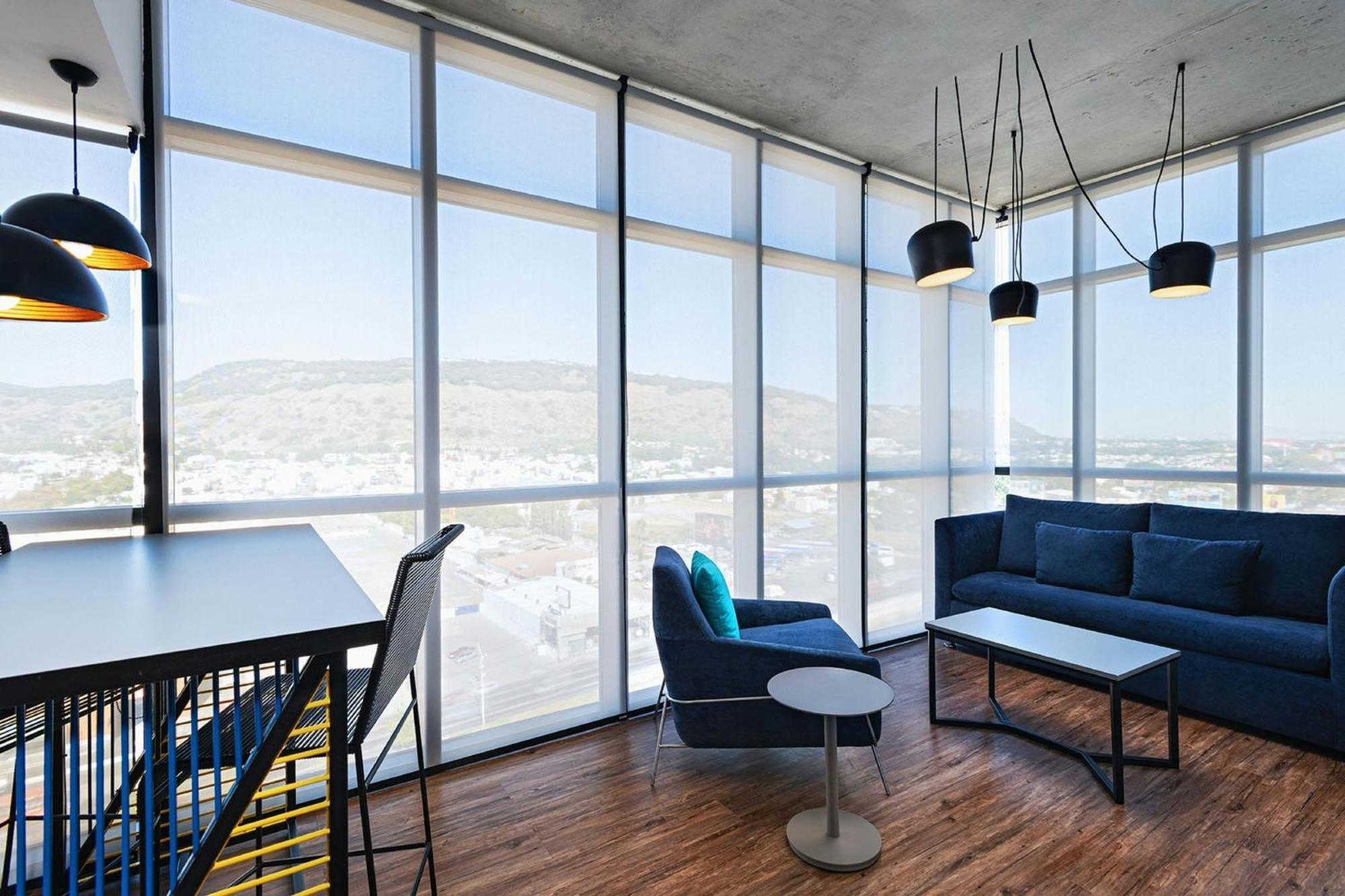Aloft Guadalajara Sur Hotell Santa Anita  Exteriör bild