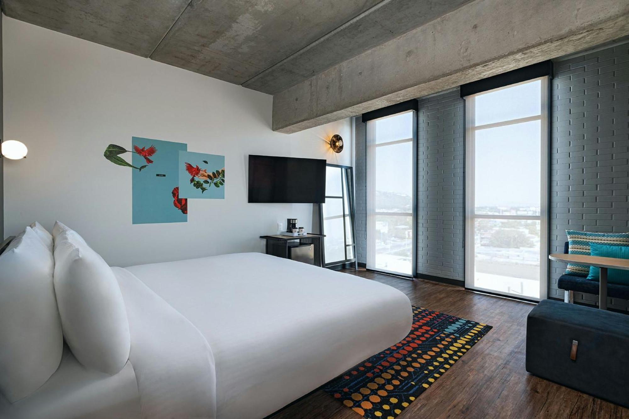Aloft Guadalajara Sur Hotell Santa Anita  Exteriör bild