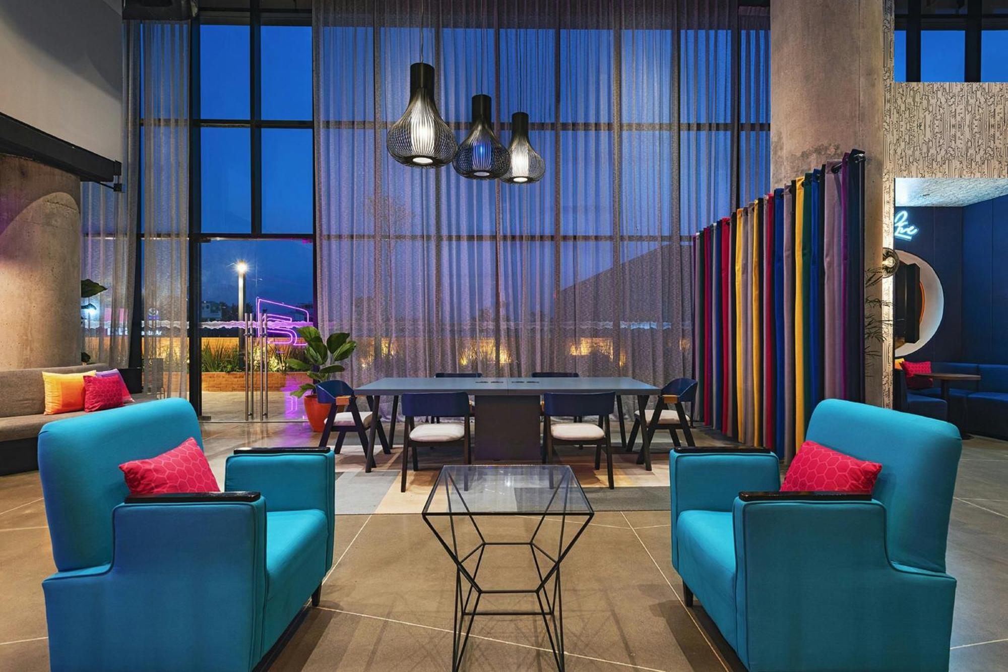 Aloft Guadalajara Sur Hotell Santa Anita  Exteriör bild